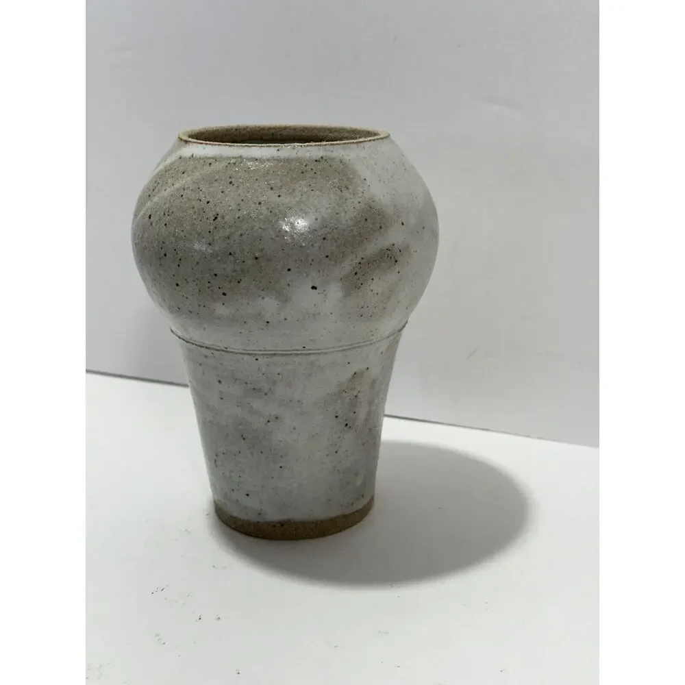 Colleen Hennessy Signed Vase Planter Art Pottery‎ Clayworks Speckled Gray RARE
